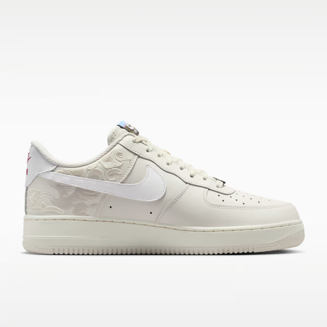 Nike Men's Air Force 1 '07 SE LNY