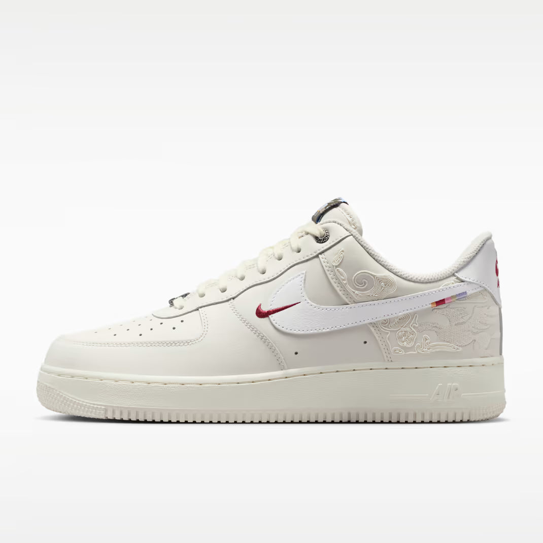 Nike Men's Air Force 1 '07 SE LNY