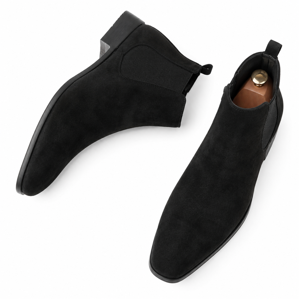 Men's dress Chelsea boots with elastic side panels and pull tab