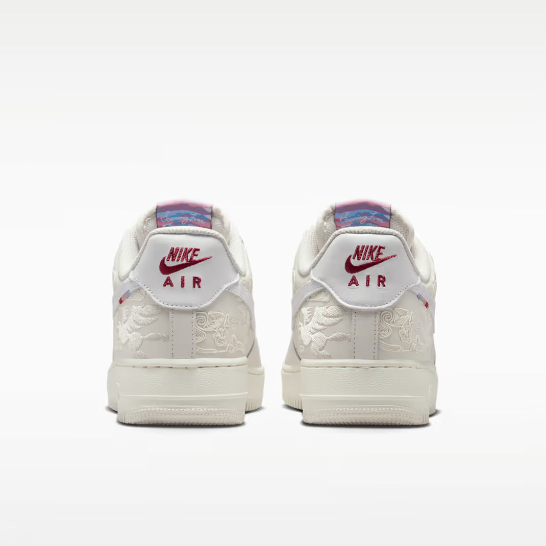 Nike Men's Air Force 1 '07 SE LNY