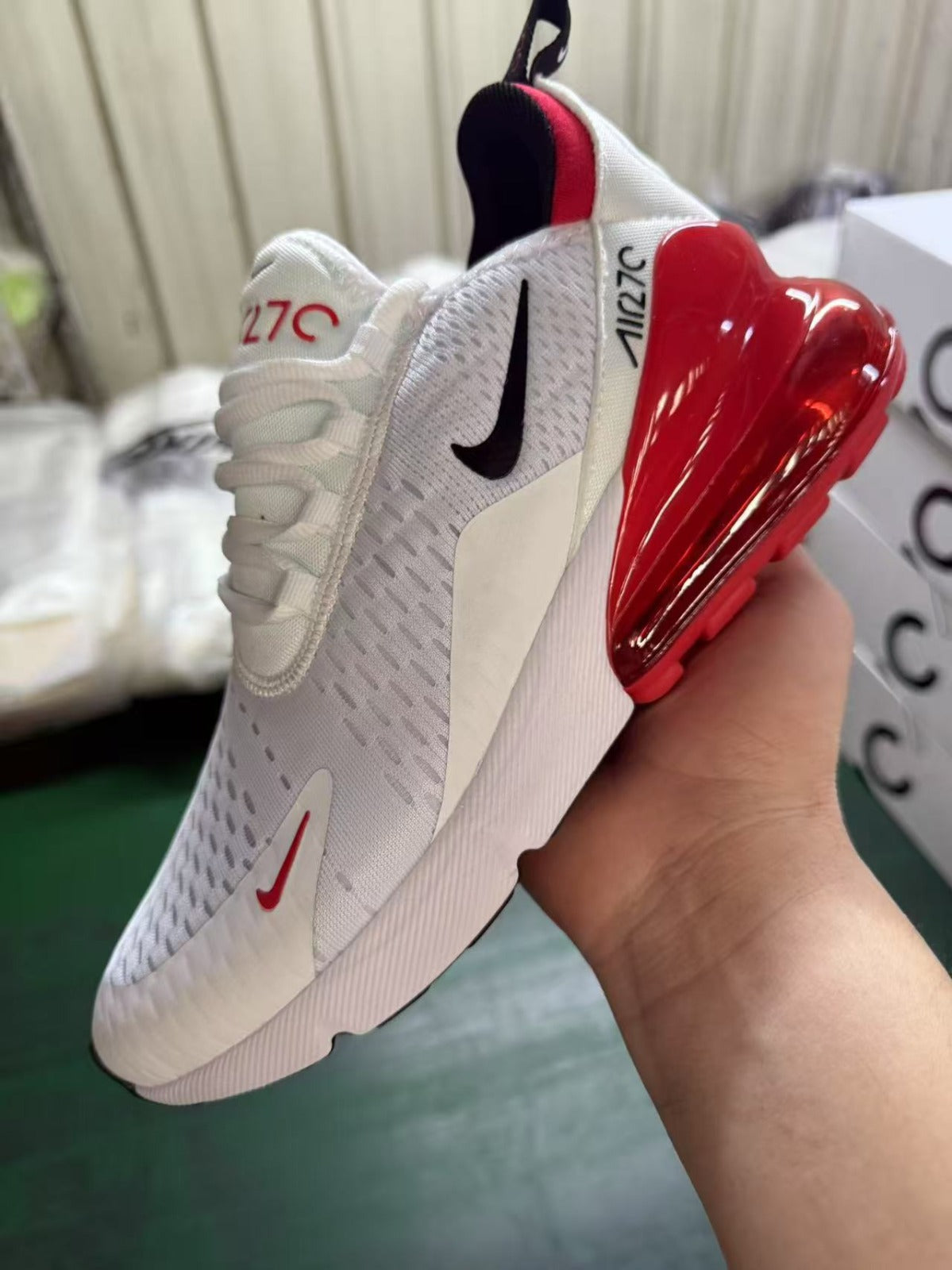 Nike Air Max 270