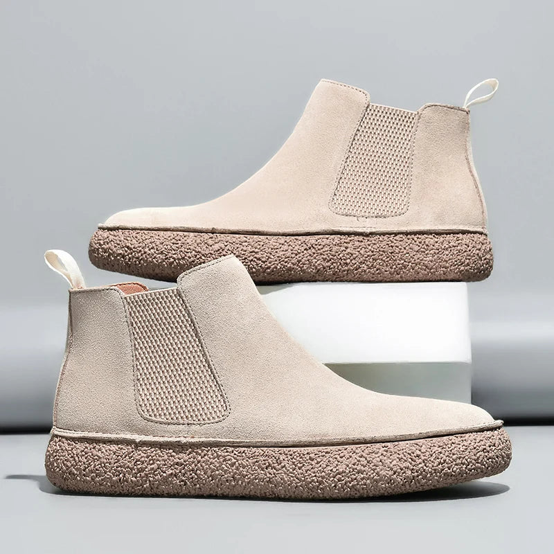 Men's suede Chelsea boots with cushioned insole in Beige