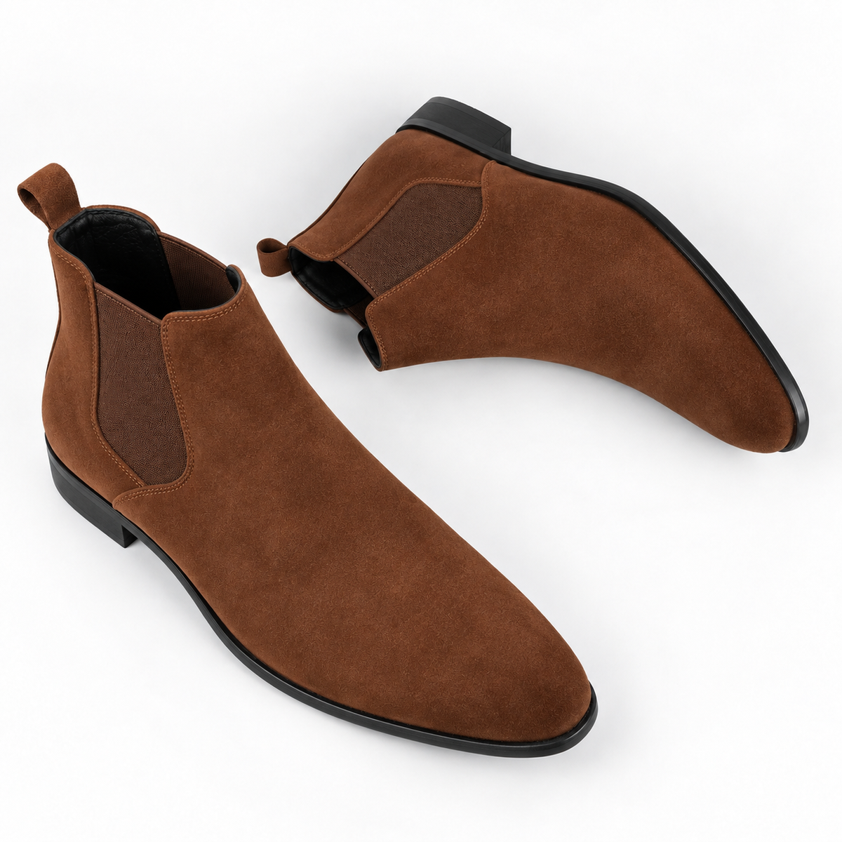Men's dress Chelsea boots with elastic side panels and pull tab