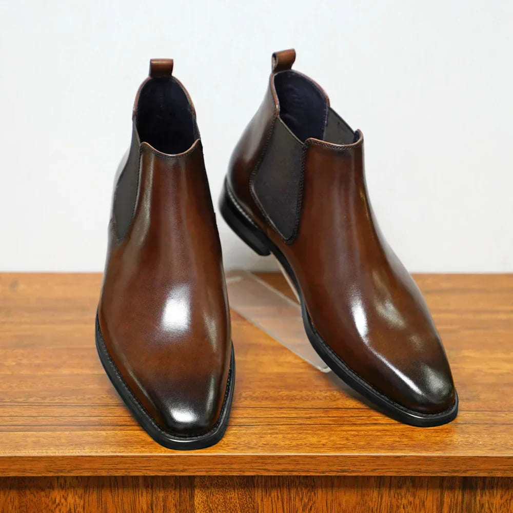 Men's leather dress Chelsea boots with cushioned sole